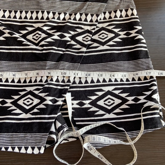 Hollister Aztec Skort - Picture 10 of 10